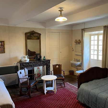 Domaine De L'Amiral Bed and Breakfast Saint-Laurent-du-Pape Exteriör bild
