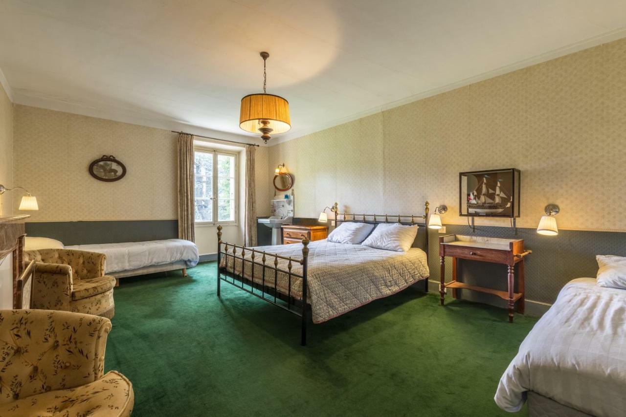 Domaine De L'Amiral Bed and Breakfast Saint-Laurent-du-Pape Exteriör bild